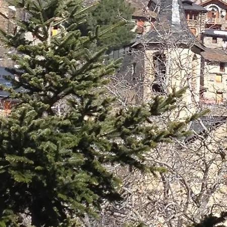 Hotel Estanys Blaus Tavascan