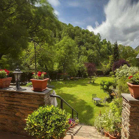 Estanys Blaus Hotel Tavascan
